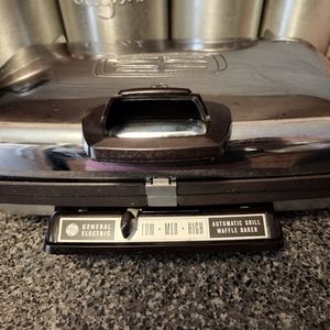 Vintage 1960s General Electric Waffle Iron Sandwich Grill Press